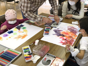 病や障害の子どもたちに芸術を届けるプロジェクト