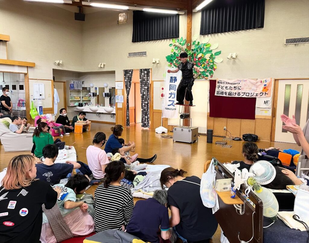 子どもたちに芸術を届けるプロジェクト2